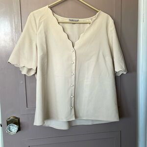 Short sleeve scalloped neckline blouse
